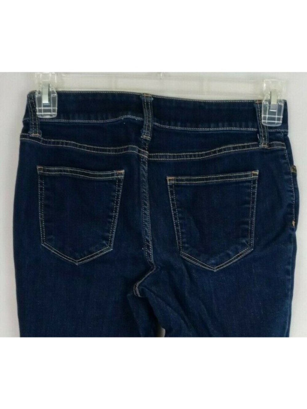 St. John's Bay Women's Dark Wash Low Rise Capri Jeans Size 6P